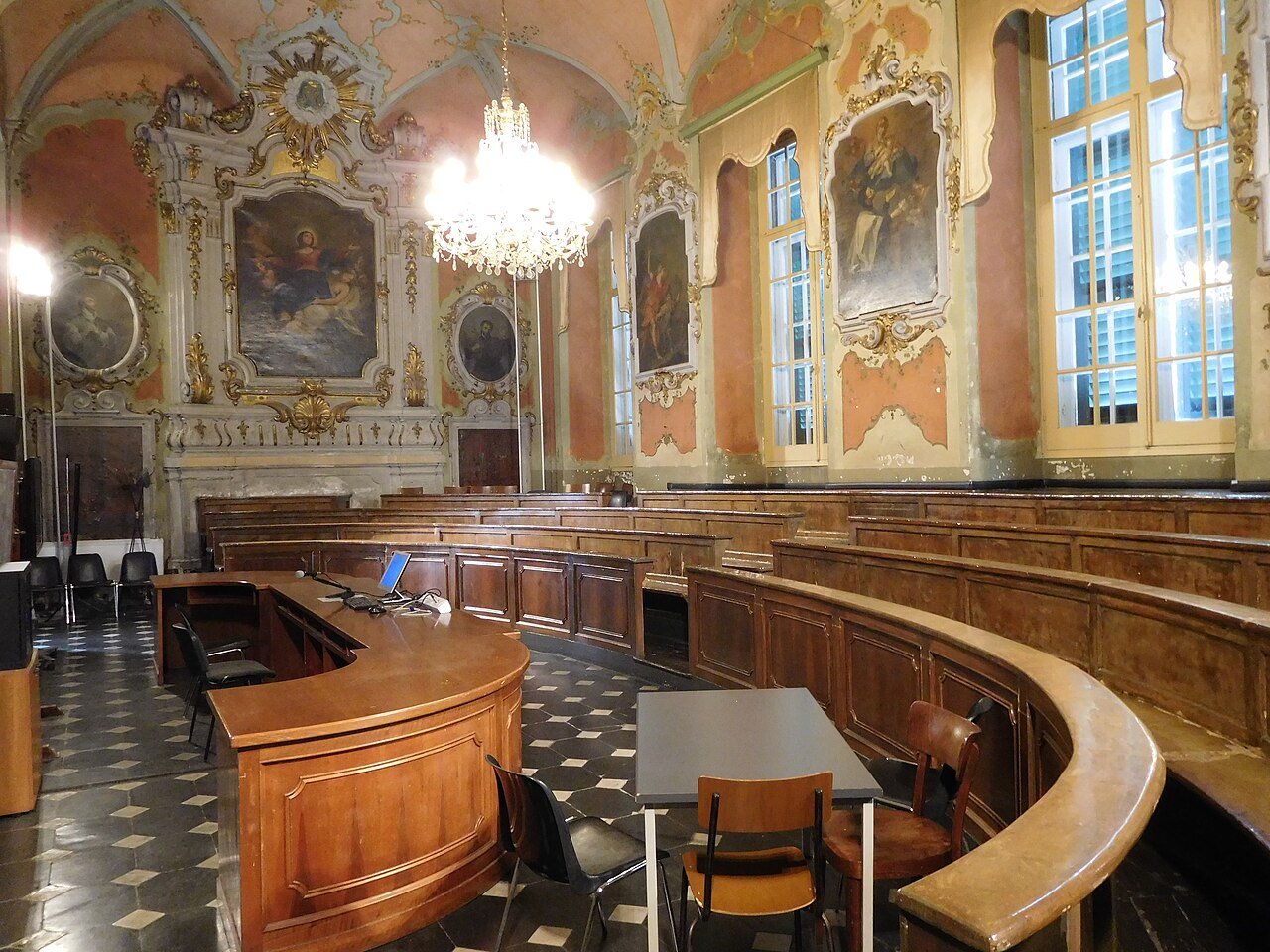 Salle de cours historique du palais